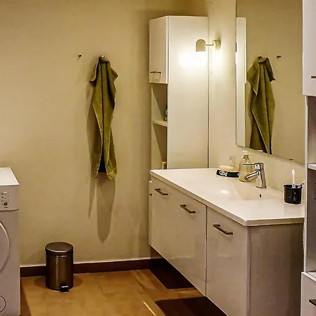 3 Bedroom Beautiful In Сasa de vacaciones